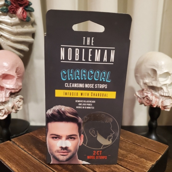 The Nobleman Charcoal Infused Cleansing Nose Strips 2pk. - Picture 4 of 5